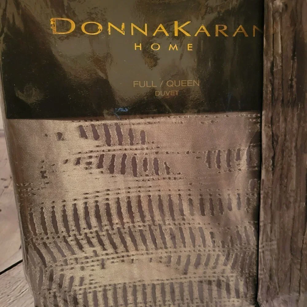 Donna Karen Vapor Full/ Queen Duvet